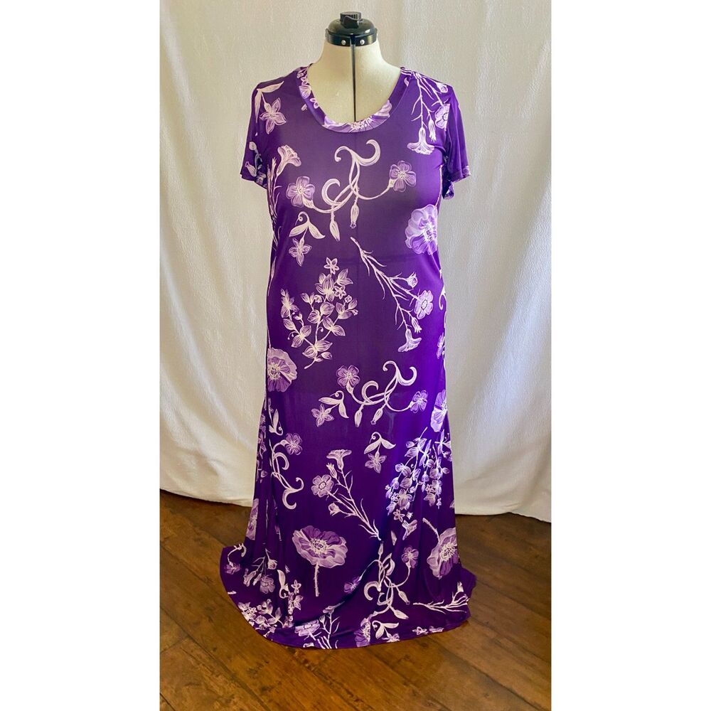 Lily by Firmiana purple maxi dress. Size xl. New with tags